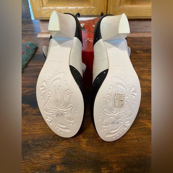 LOLA RAMONA MARY JANE SPATS SPECTATOR RETRO VINTAGE PUMPS HEELS NIB - Picture 4 of 16